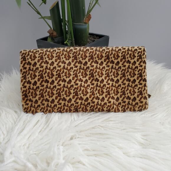 Charming Charlie Leopard Print Fabric Clutch - Picture 2 of 8